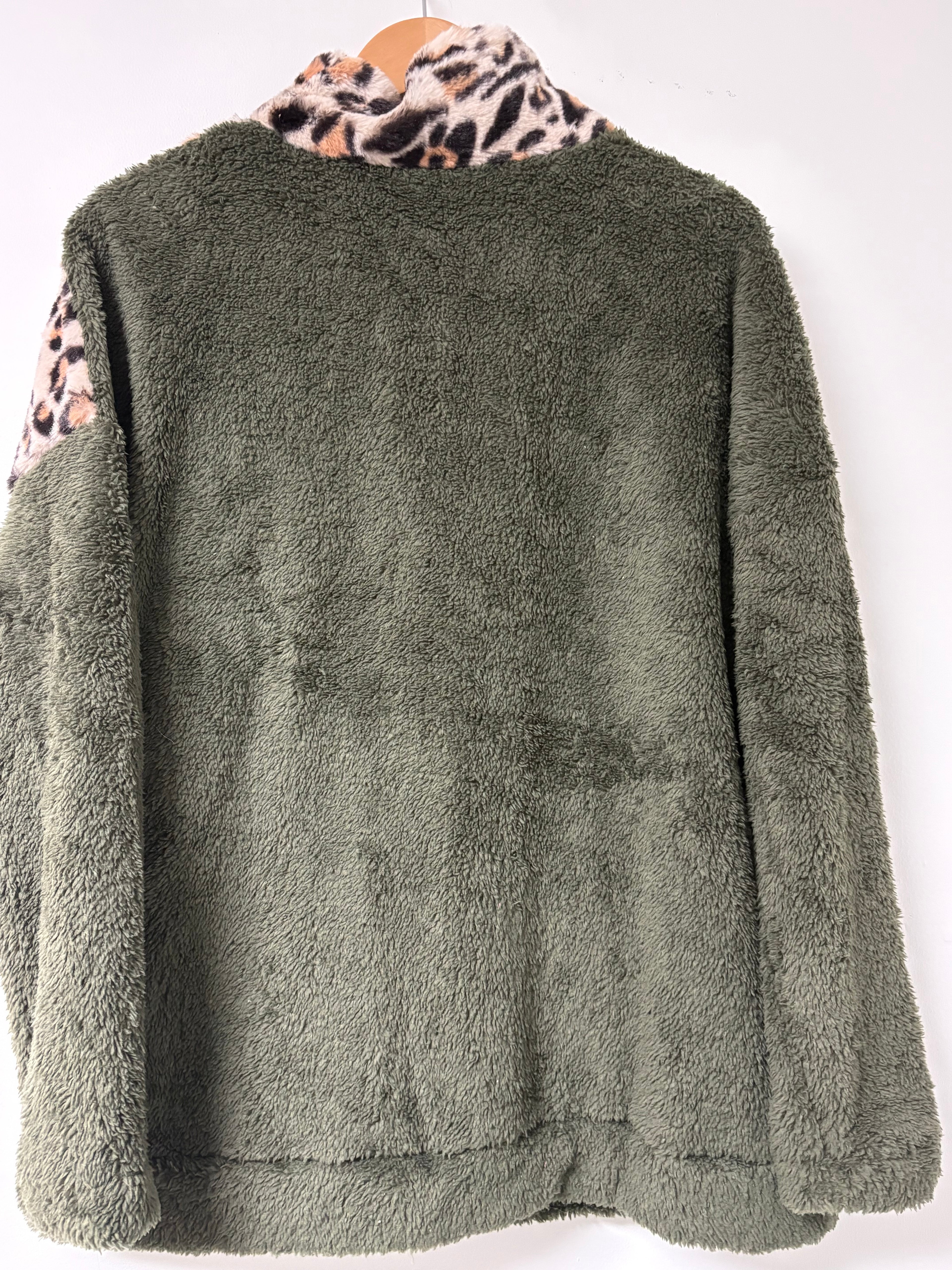 Women’s Olive Fleece with Leopard Print Accents | Let the Leopard 🐆 Roar This Winter! | Size XL