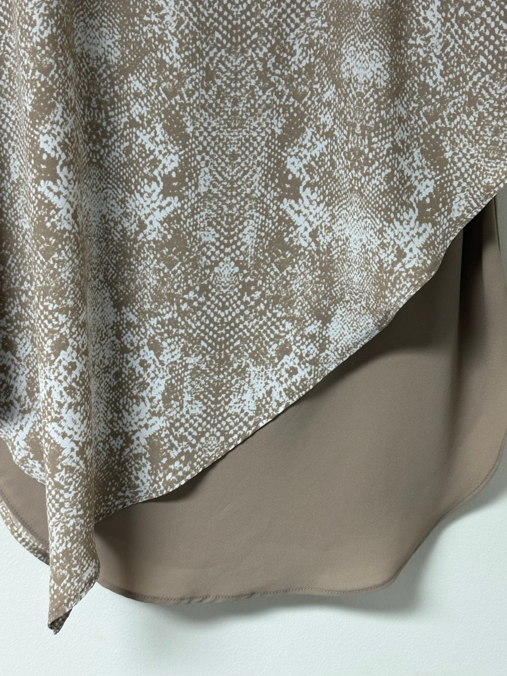 Juicy Couture Tan Snake Print Top | Size Small