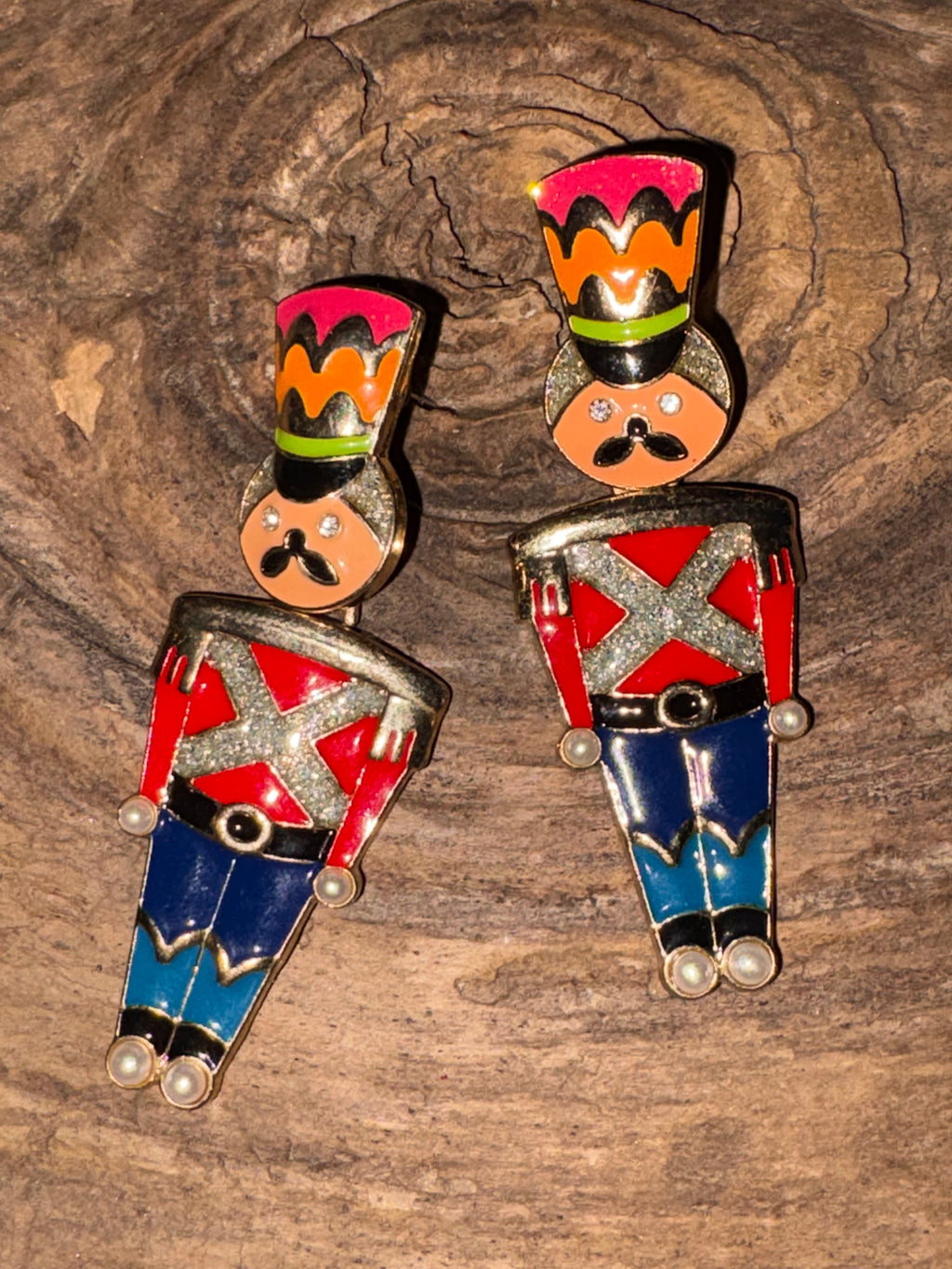 2001 Avon Nutcracker Gold Tone Enamel and Stone Holiday Post Pierced Earrings