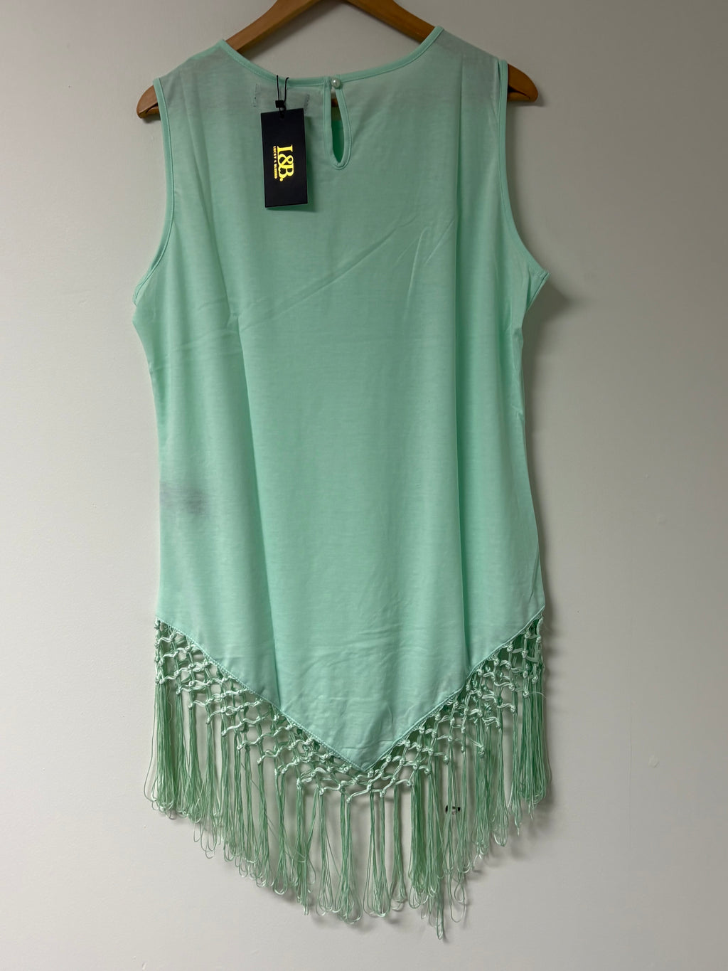 Maroon or Mint Sleeveless Fringe Top 😍