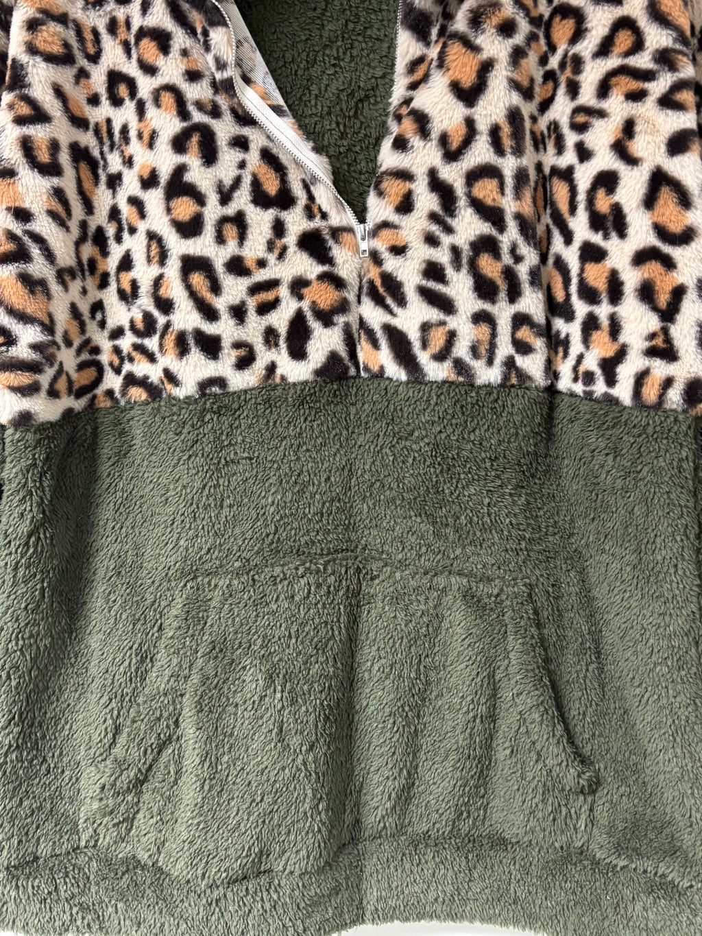 Women’s Olive Fleece with Leopard Print Accents | Let the Leopard 🐆 Roar This Winter! | Size XL